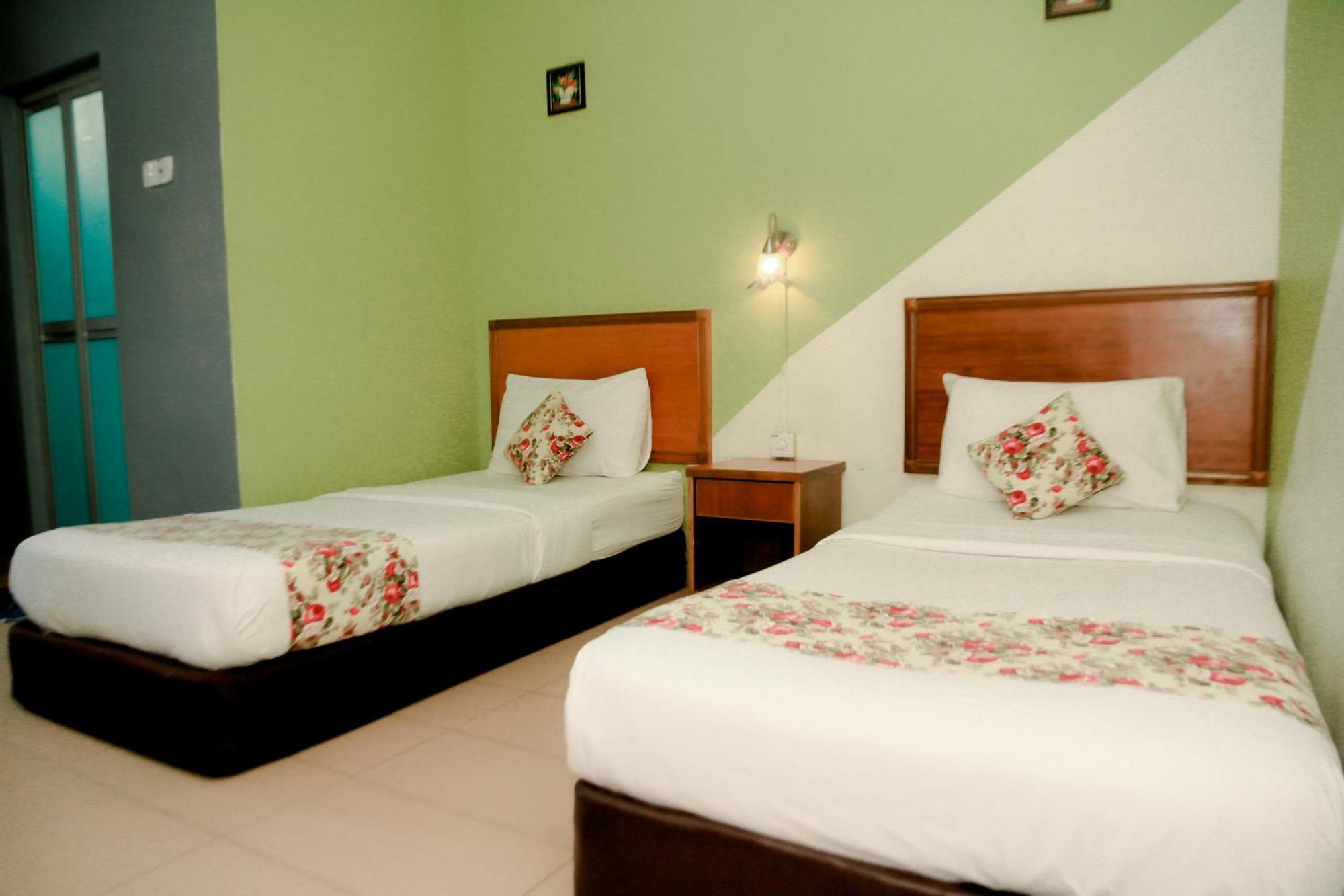 Hotel D View Мерсинг Экстерьер фото